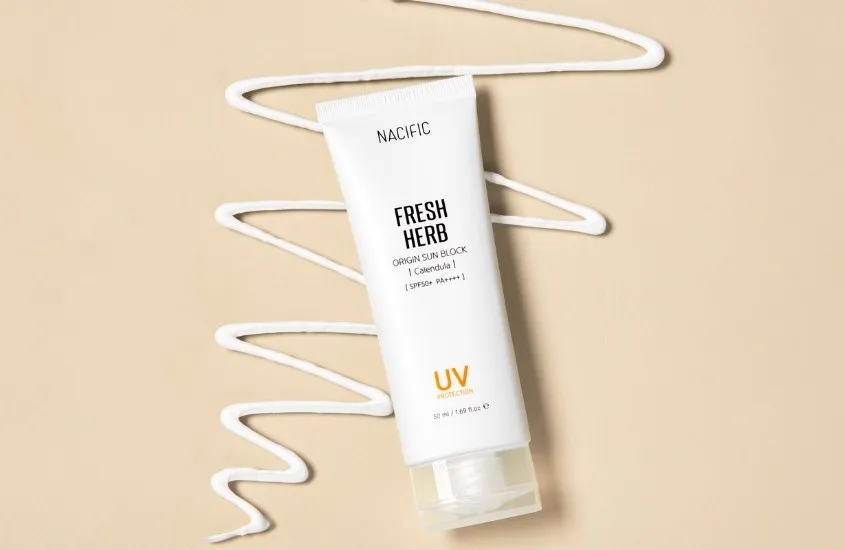 Tần suất thoa lại kem chống nắng phù hợp để duy trì bảo vệ da